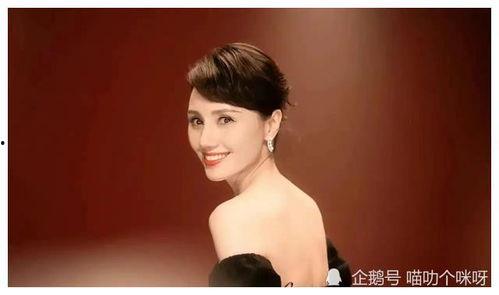 娱乐圈吃瓜猜明星是谁,揭秘那些隐藏在瓜皮背后的明星身份