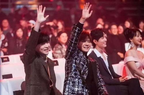 娱乐圈吃瓜男博主有哪些,揭秘幕后故事，带你领略娱乐圈风云变幻