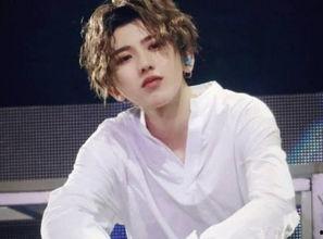 蔡徐坤娱乐圈吃瓜视频,揭秘明星幕后生活